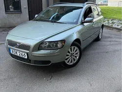 Grön Begagnad 2006 Volvo V50 Kombi | 33 000 kr (Marknadspris)