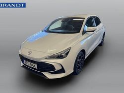 Vit Begagnad 2024 MG MG3 Luxury Halvkombi | 269 900 kr (Marknadspris)