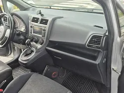 Silver Begagnad 2011 Toyota Verso-S Multidrive S Minibuss | 66 000 kr (Marknadspris)