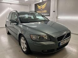 Grön Begagnad 2005 Volvo V50 Kombi | 59 990 kr (Marknadspris)