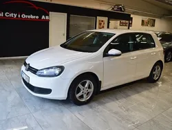 Vit Begagnad 2011 VW Golf VI Halvkombi | 64 900 kr (Marknadspris)