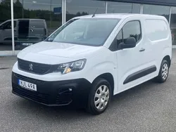 Vit Begagnad 2020 Peugeot Partner Minibuss | 134 000 kr (Marknadspris)