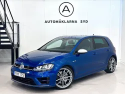 Blå Begagnad 2017 VW Golf VII R Halvkombi | 259 900 kr (Lite dyr)