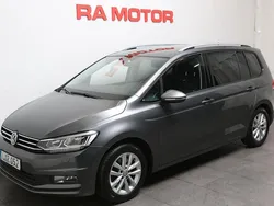 Mörkgrå Begagnad 2015 VW Touran Minibuss | 209 900 kr (Bra pris)