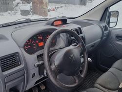 Svart Begagnad 2012 Peugeot Expert Van | 48 500 kr (Marknadspris)