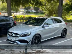 Silver Begagnad 2018 Mercedes A45 AMG AMG Halvkombi | 369 000 kr (Marknadspris)
