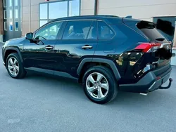 Svart Begagnad 2021 Toyota RAV4 Hybrid Executive SUV | 395 000 kr (Dyr)