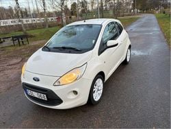 Vit Begagnad 2009 Ford Ka Titanium Halvkombi | 35 000 kr (Marknadspris)