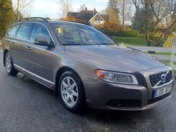 Grå Begagnad 2011 Volvo V70 Momentum Kombi | 67 000 kr (Bra pris)