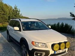 Vit Begagnad 2013 Volvo XC70 Momentum SUV | 99 400 kr (Marknadspris)