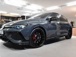 Mörkgrå Ny 2024 VW Golf VIII GTI Clubsport Halvkombi | 583 800 kr