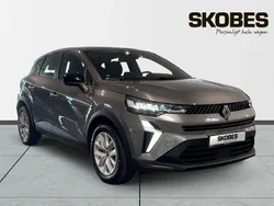 Grå Ny 2024 Renault Captur Evolution SUV | 261 900 kr (Marknadspris)