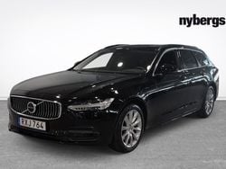 Svart Begagnad 2022 Volvo V90 Momentum Kombi | 354 000 kr (Marknadspris)