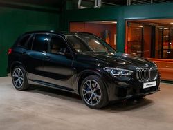 Svart Begagnad 2019 BMW X5 M Sport SUV | 589 900 kr (Marknadspris)