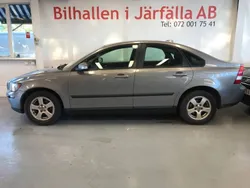 Grå Begagnad 2006 Volvo S40 Kinetic Sedan | 32 900 kr (Lite dyr)
