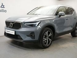 Grå Begagnad 2023 Volvo XC40 Plus SUV | 379 900 kr (Lite dyr)