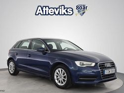 Mörkblå Begagnad 2015 Audi A3 Sportback Halvkombi | 129 900 kr (Marknadspris)