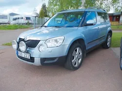 Ljusblå Begagnad 2010 Skoda Yeti Experience SUV | 74 500 kr (Marknadspris)