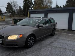 Begagnad 2010 Volvo V70 Summum Kombi | 59 000 kr (Marknadspris)