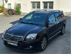 Röd Begagnad 2008 Toyota Avensis Kombi | 29 000 kr (Marknadspris)