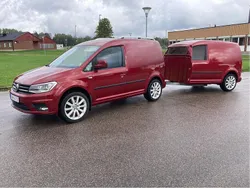 Röd Begagnad 2017 VW Caddy Minibuss | 150 000 kr (Marknadspris)