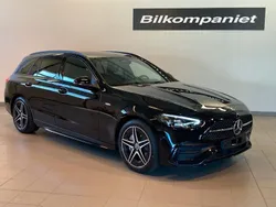Svart Ny 2025 Mercedes C300e Kombi | 612 550 kr (Marknadspris)
