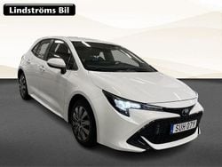 Vit Begagnad 2022 Toyota Corolla Hybrid Active Kombi | 229 900 kr (Bra pris)