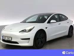 Vit Begagnad 2022 Tesla Model 3 Standard Range Plus Sedan | 301 900 kr (Marknadspris)