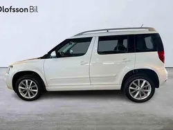 Vit Begagnad 2014 Skoda Yeti SUV | 119 000 kr