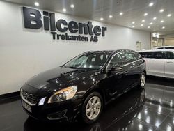 Svart Begagnad 2010 Volvo V60 Momentum Kombi | 129 900 kr (Marknadspris)