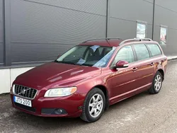 Röd Begagnad 2009 Volvo V70 Momentum Kombi | 39 900 kr (Superpris)
