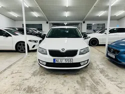 Vit Begagnad 2013 Skoda Octavia Kombi | 89 900 kr (Lite dyr)