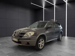 Mörkgrå Begagnad 2005 Mitsubishi Outlander SUV | 34 900 kr (Lite dyr)