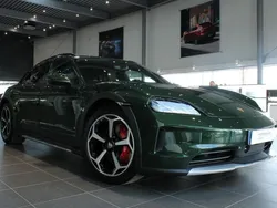 Mörkgrön Ny 2024 Porsche Taycan 4S Cross Turismo Sedan | 1 355 000 kr (Superpris)