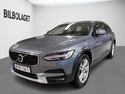 Ljusblå Begagnad 2018 Volvo V90 CC SE Kombi | 294 800 kr (Bra pris)