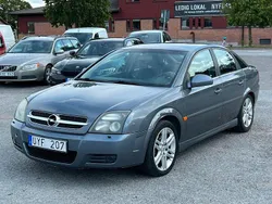Grå Begagnad 2004 Opel Vectra GTS Halvkombi | 29 900 kr