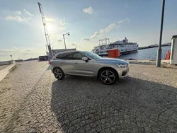 Silver Begagnad 2018 Volvo XC60 R-Design SUV | 315 000 kr (Bra pris)