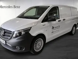 Vit Begagnad 2023 Mercedes e-Vito Minibuss | 529 900 kr (Superpris)