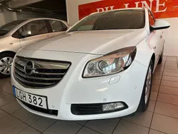 Vit Begagnad 2011 Opel Insignia Edition Kombi | 39 900 kr (Superpris)