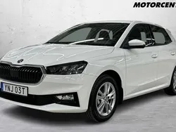 Vit Ny 2024 Skoda Fabia Halvkombi | 209 000 kr (Marknadspris)