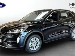 Svart (black) Begagnad 2022 Ford Kuga Titanium SUV | 259 900 kr (Marknadspris)