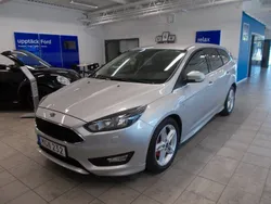 Grå (moondust silver met) Begagnad 2017 Ford Focus ST-Line Kombi | 169 400 kr (Dyr)