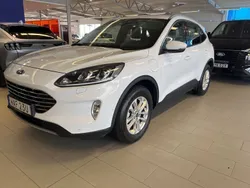 Vit Begagnad 2023 Ford Kuga SUV | 349 900 kr (Dyr)