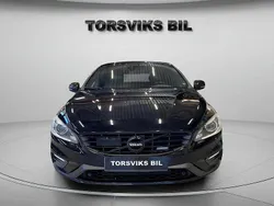 Svart Begagnad 2013 Volvo V60 R-Design Momentum Kombi | 194 900 kr (Lite dyr)