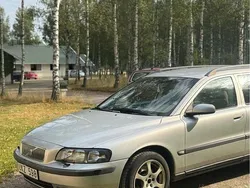 Grå Begagnad 2004 Volvo V70 Kombi | 20 000 kr (Superpris)