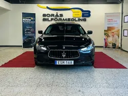 Svart Begagnad 2015 Maserati Ghibli Sportkupé | 289 900 kr