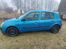 Blå Begagnad 2003 Renault Clio II Expression Halvkombi | 10 000 kr (Bra pris)