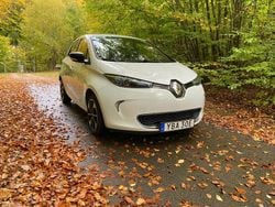 Vit Begagnad 2019 Renault Zoe Halvkombi | 122 000 kr (Marknadspris)