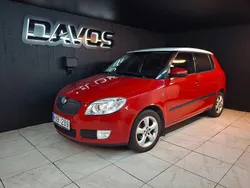 Röd Begagnad 2009 Skoda Fabia Halvkombi | 26 900 kr (Marknadspris)