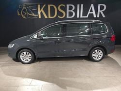 Mörkgrå (grå) Begagnad 2013 VW Sharan Minibuss | 129 500 kr (Marknadspris)